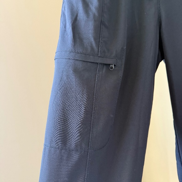 Cherokee Infinity 4 pocket Scrub Pants - Small - Picture 4 of 4